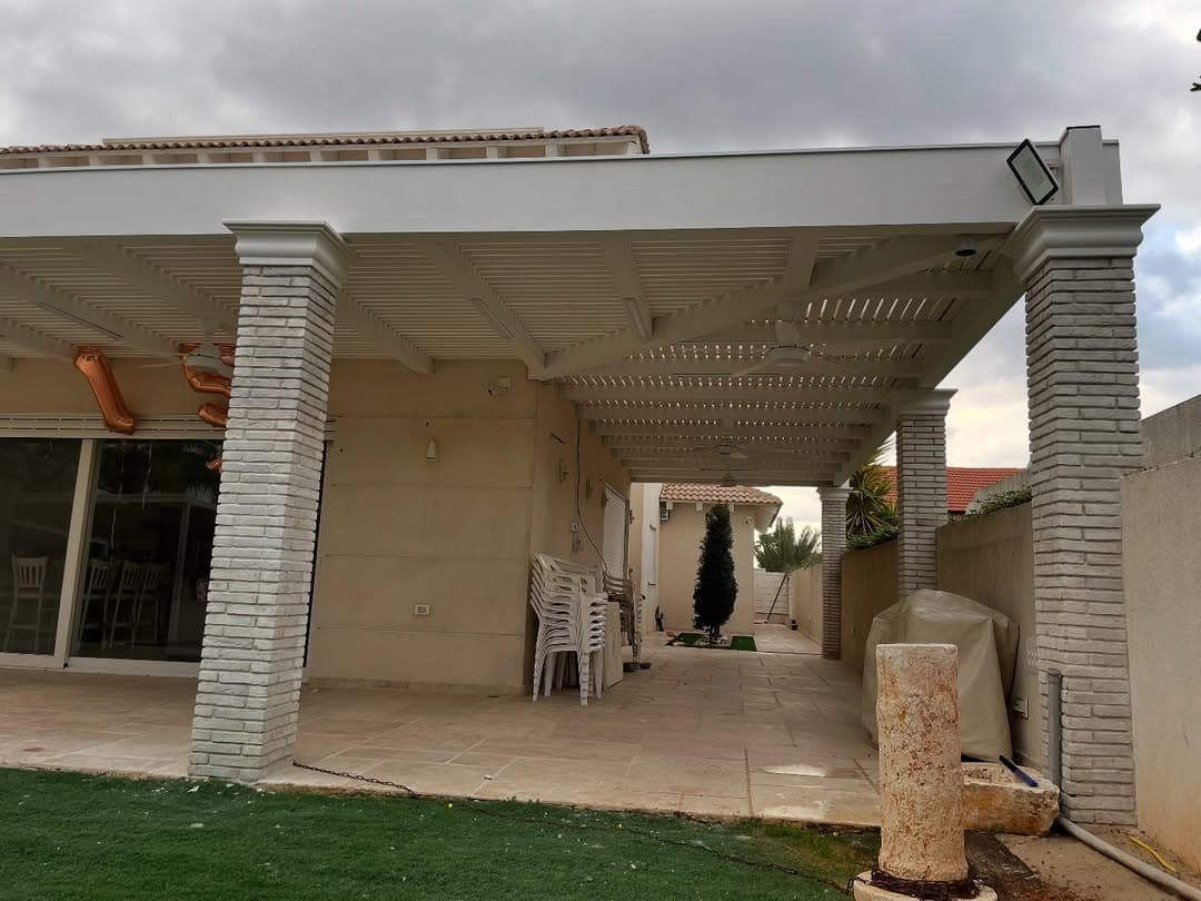 פרגולה בכוכב יאיר